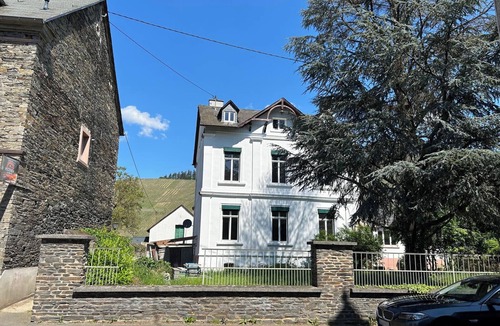 Brauneberg Apartment | Spacious vacation apartment "Weinberg-Domizil" with 2 bedrooms in Brauneberg