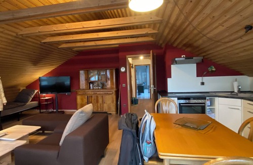 Parkstein Apartment | Spacious vacation apartment approx. 100 sqm with balcony and beautiful view