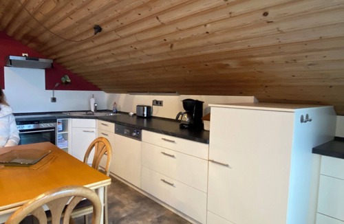 Parkstein Apartment | Spacious vacation apartment approx. 100 sqm with balcony and beautiful view