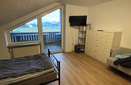 Parkstein Apartment | Spacious vacation apartment approx. 100 sqm with balcony and beautiful view