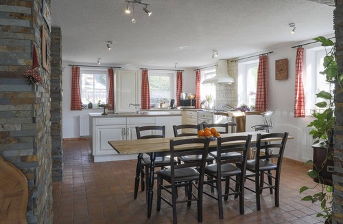 Neusatz House | Spacious vacation apartment over 3 floors with a view of the Rhine valley