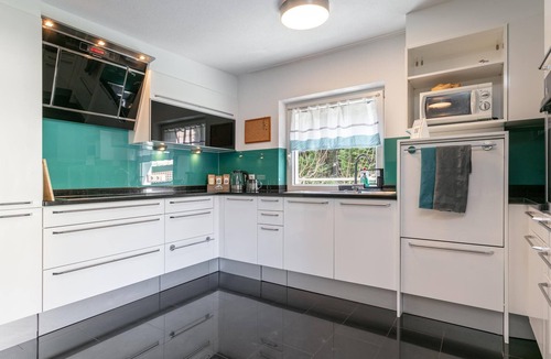 Radfeld Apartment | Spacious vacation home where your dog is welcome