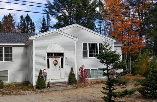 Madison House | Spacious vacation house with game room close to North Conway and outlets.