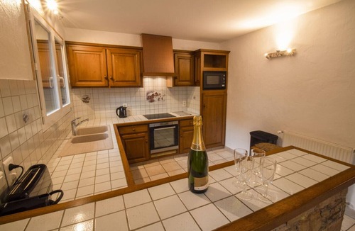 Morzine Ski Chalet | Spacious & Very Central 10 Person Chalet - 40m from Pleney Lift