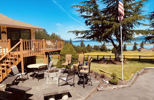 Lopez Island House | Spacious view home that captures the serenity and beauty of Lopez Island