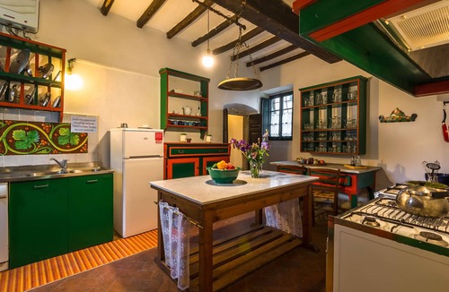Prunetta House | Spacious Villa Retreat