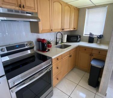 Pompano Beach Apartment | Spacious Villa #8 Water View 4-Minute Walk Beach