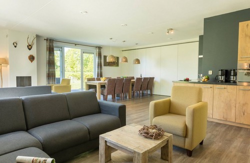 Paasloo House | Spacious Villa in a National Park