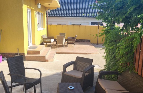 Costinesti Villa | Spacious Villa in welcoming COSTINEȘTI with AC