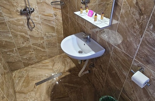 Costinesti Villa | Spacious Villa in welcoming COSTINEȘTI with AC