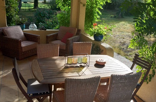 Queyrac House | Spacious villa on large domain with swimmingpool 15 minutes from the beaches