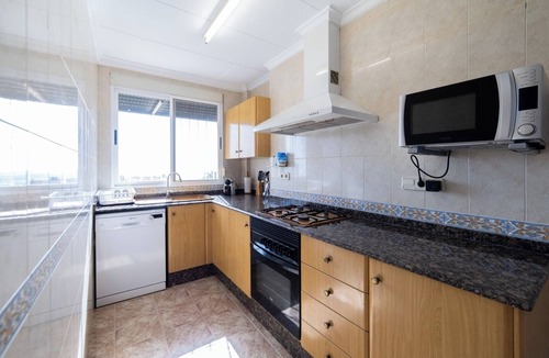 Catadau Villa | Spacious Villa w/Private Pool, Tennis Court and BBQ