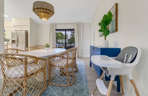Marco Island Villa | Spacious Villa with Heated Pool, Golf, Game Room, Basketball, Bikes