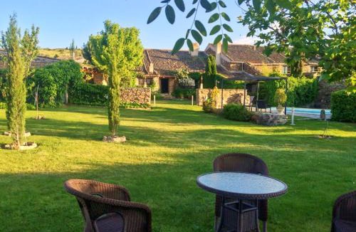 Domingo Garcia Villa | Spacious Villa with Pool in Domingo Garcia