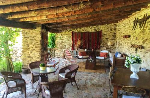 Domingo Garcia Villa | Spacious Villa with Pool in Domingo Garcia
