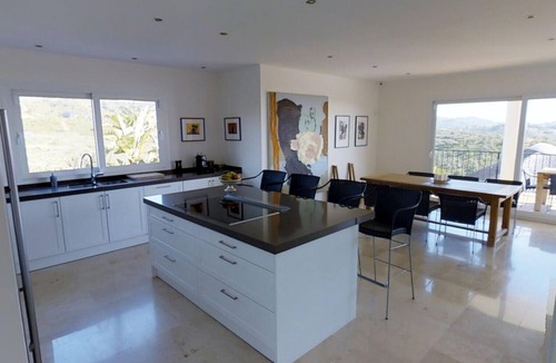 Urbanizacion el Rosario Villa | Spacious villa with great outdoor area