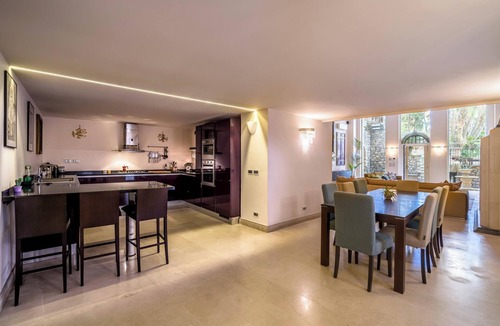 Taormina Villa | Spacious villa with pool