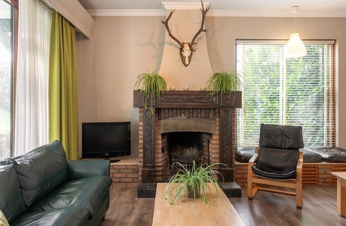 Herpen House | Spacious villa with private cinema, wellness