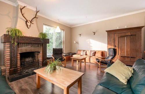Herpen House | Spacious villa with private cinema, wellness