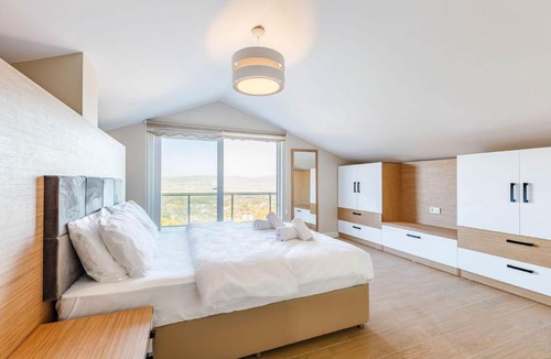 Masukiye Villa | Spacious Villa with Private Pool and Garden in Kartepe