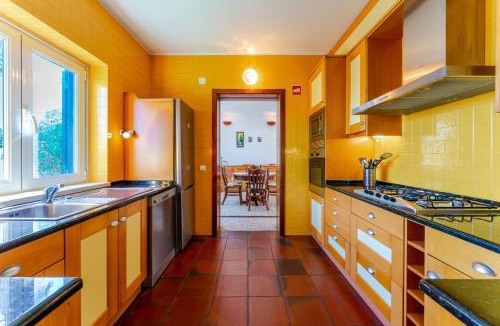 Sao Joao das Lampas Villa | Spacious Villa with Private Pool Sintra Ericeira
