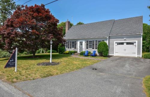 East Harwich House | Spacious w Beautiful Yard & Dogs Welcome