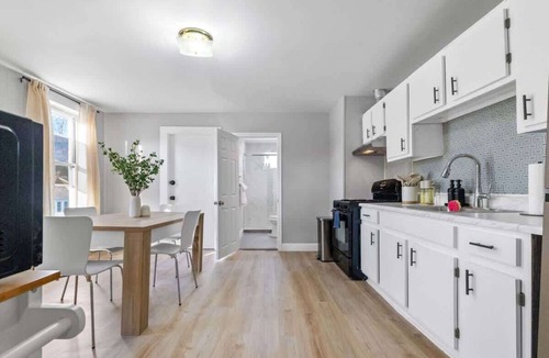 Winter Hill House | Spacious w Parking + Yard + Game | T Harvard MIT