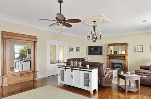 Wetumpka House | Spacious Waterfront House with dock on beautiful Lake Jordan