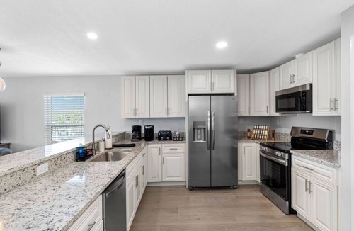 Tampa House | Spacious Waterfront Home Near Downtown Tampa