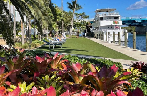 Birch Park Finger Streets House | Spacious Waterview-Central- 5 minute walk to Beach