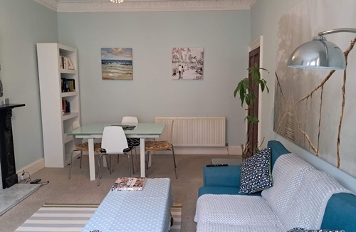Merchiston Apartment | Spacious well located flat - perfect for group trips