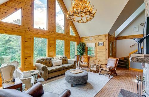 Wilmington House | Spacious Wilmington Cabin: Walk to Lake