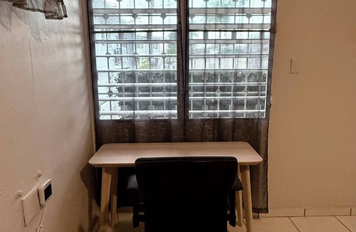Eleanor Roosevelt Apartment | Spacious with 2 BR - 15 Mins to Beach, Airport, Dining, Stadium & Colliseum