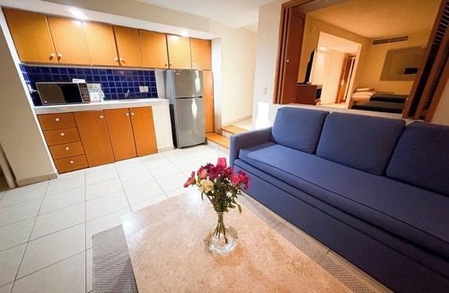 South Hotel Zone Condo | Spacious with exclusive beach access and WiFi!