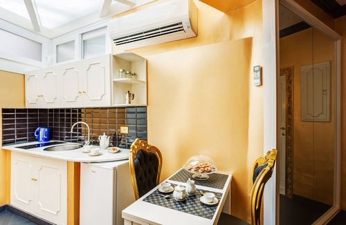 Rione IV Campo Marzio Apartment | Spanish Steps Amazing Apartment