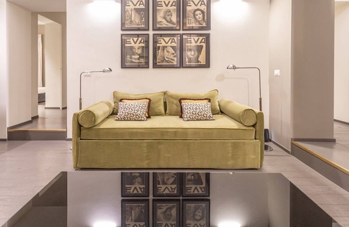 Rione III Colonna Apartment | Spanish Steps Deluxe Apartment
