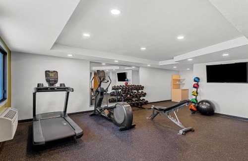 Cedar Falls Hotel | Spark by Hilton Cedar Falls
