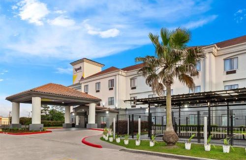 Southeast Houston Hotel | Spark By Hilton Houston Hobby Airport