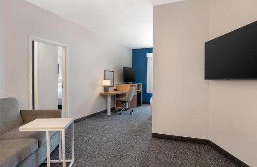Rohrerstown Hotel | Spark by Hilton Lancaster