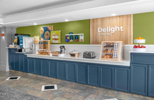 Lansing Hotel | Spark By Hilton Lansing