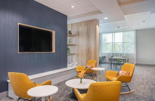 Madison Hotel | Spark By Hilton Madison Central
