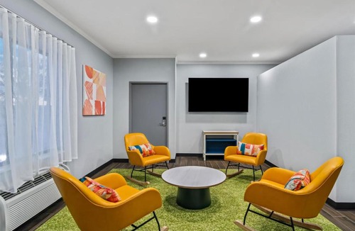 Merrillville Hotel | Spark By Hilton Merrillville