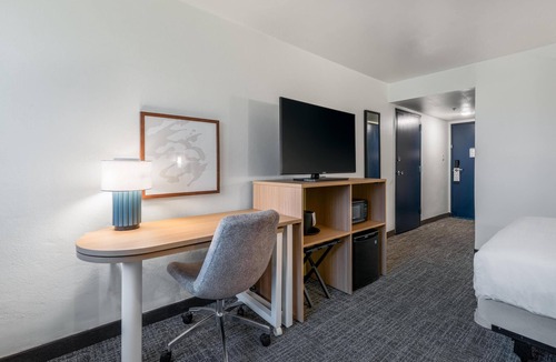Vayas Hotel | Spark by Hilton Ponce