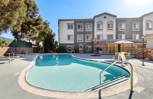 Redlands Hotel | Spark By Hilton Redlands