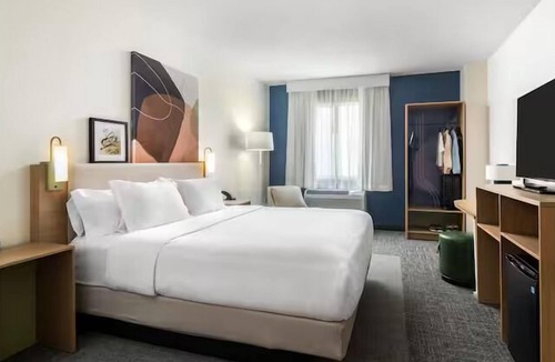 Shepherdsville Hotel | Spark by Hilton Shepherdsville Louisville South