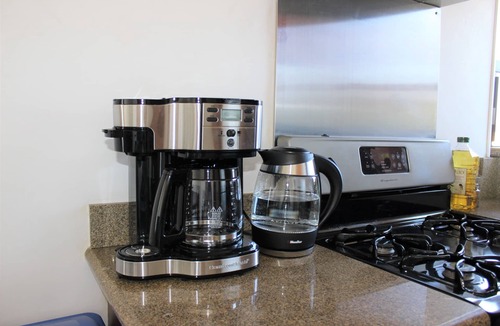 Paradise Valley Apartment | Sparkling Clean Luxury 3 BR House Near SF/SFO/CalTrain/BART+EV+Free Parking+WiFi