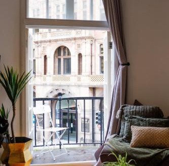 Leeds City Center Apartment | Special apartment with balconies - in the very heart of Leeds