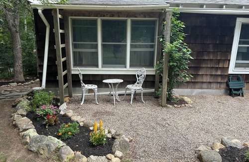 West Barnstable Cottage | Special cottage getaway! Great location. Just 10 minutes from the beach!