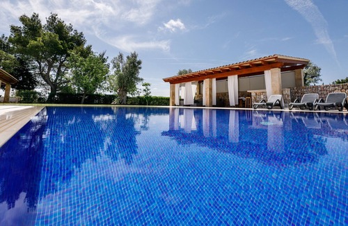 Binissalem Villa | Special luxurious villa for families with 4 bedrooms, 3 bathrooms, pool and barbecue
