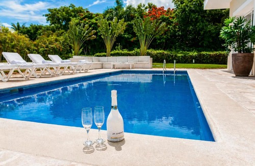Bavaro Villa | Special offer! Villa Bueno with private pool&beach